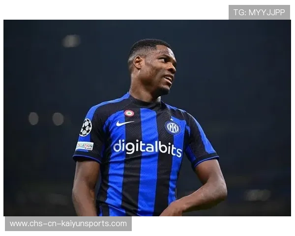 国米邓弗里斯边路传中训练强化，助力战术升级